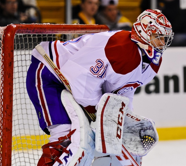 CapCut_goalie throwing stick at player